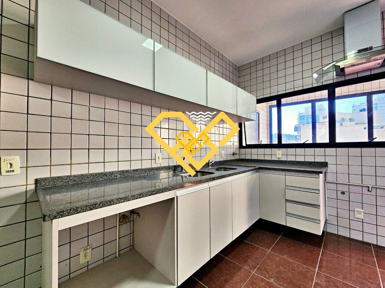 Apartamento à venda no Gonzaga: Cozinha