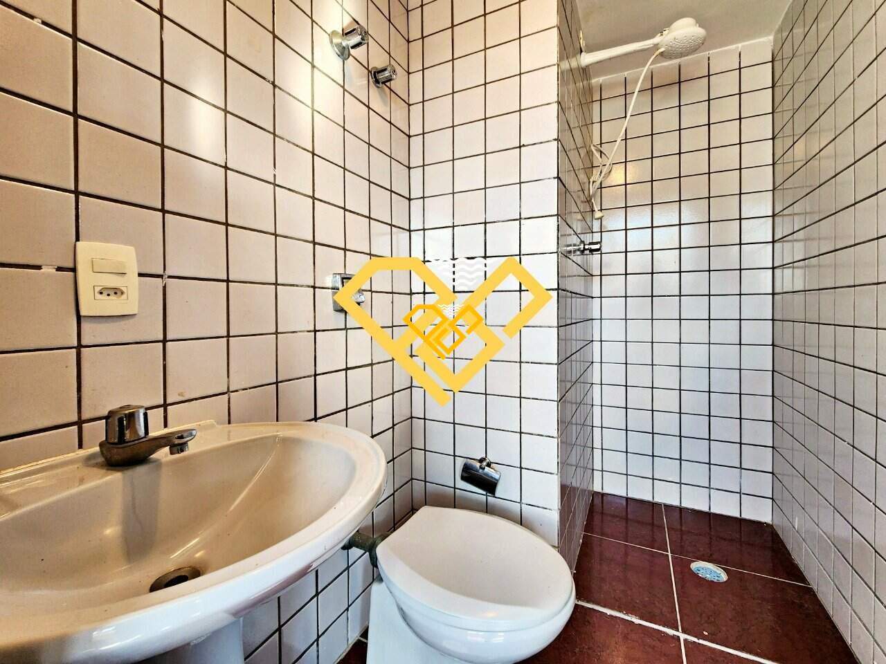 Apartamento à venda no Gonzaga: Wc de serviço