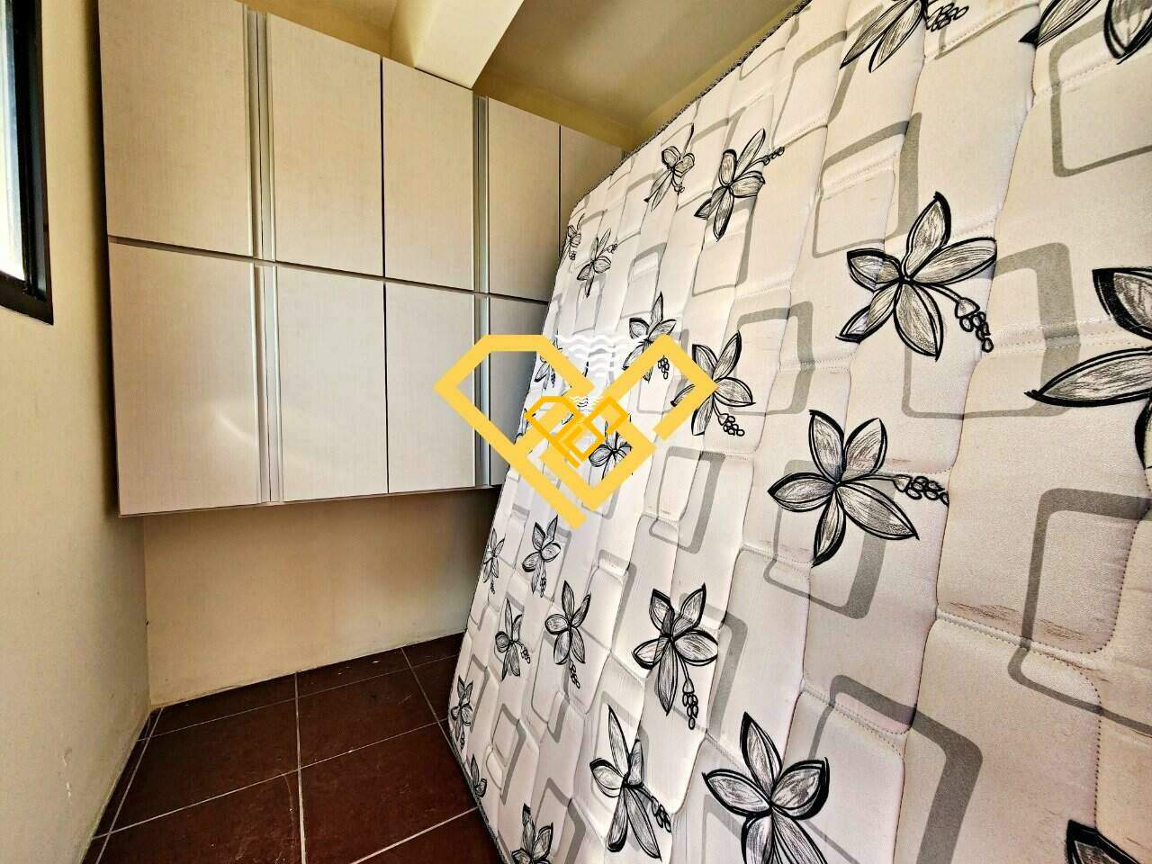 Apartamento à venda no Gonzaga: Dependência
