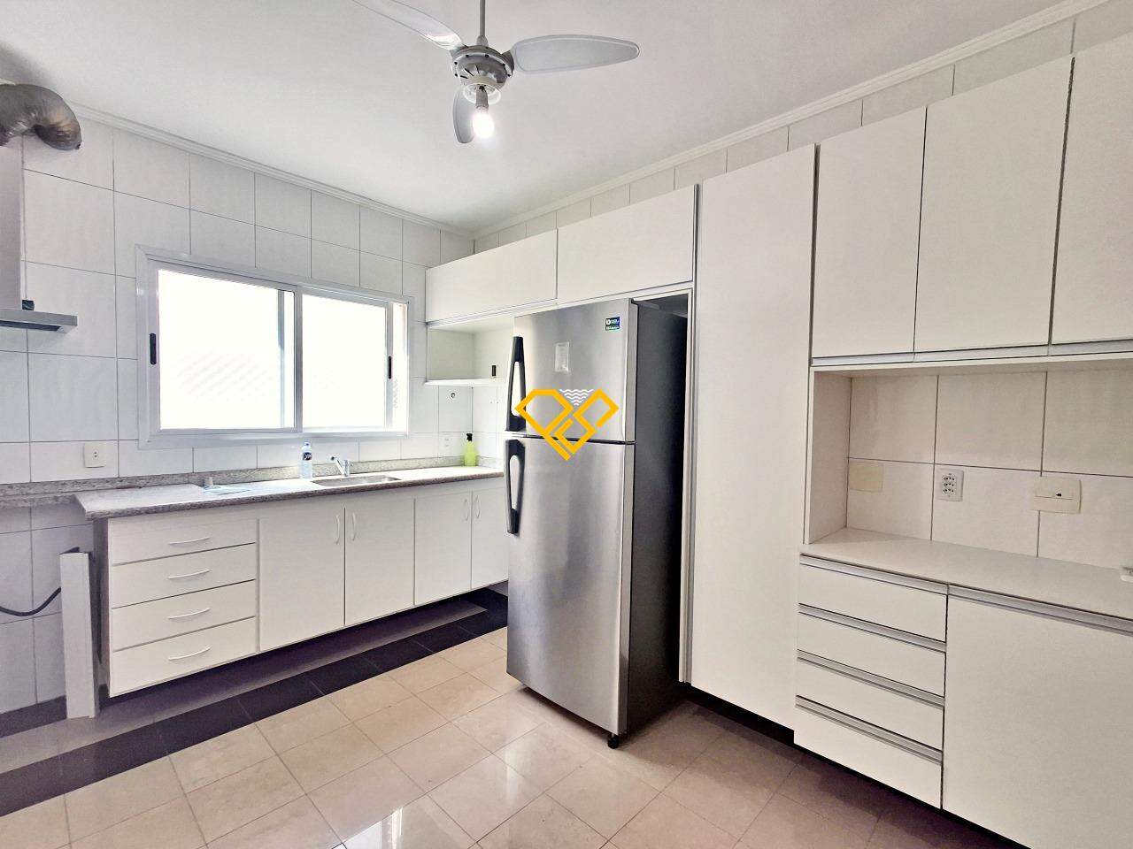 Apartamento à venda no Embaré: Cozinha
