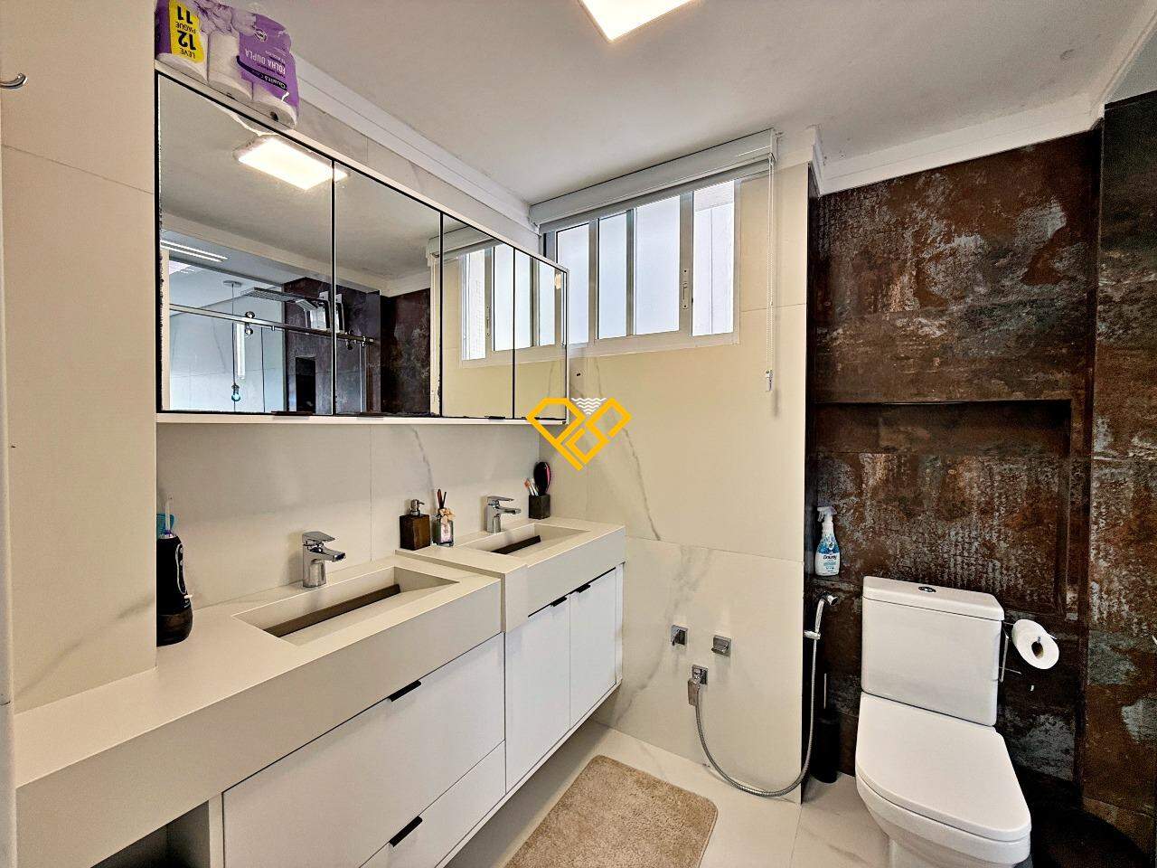 Apartamento à venda no Aparecida: Wc suíte master