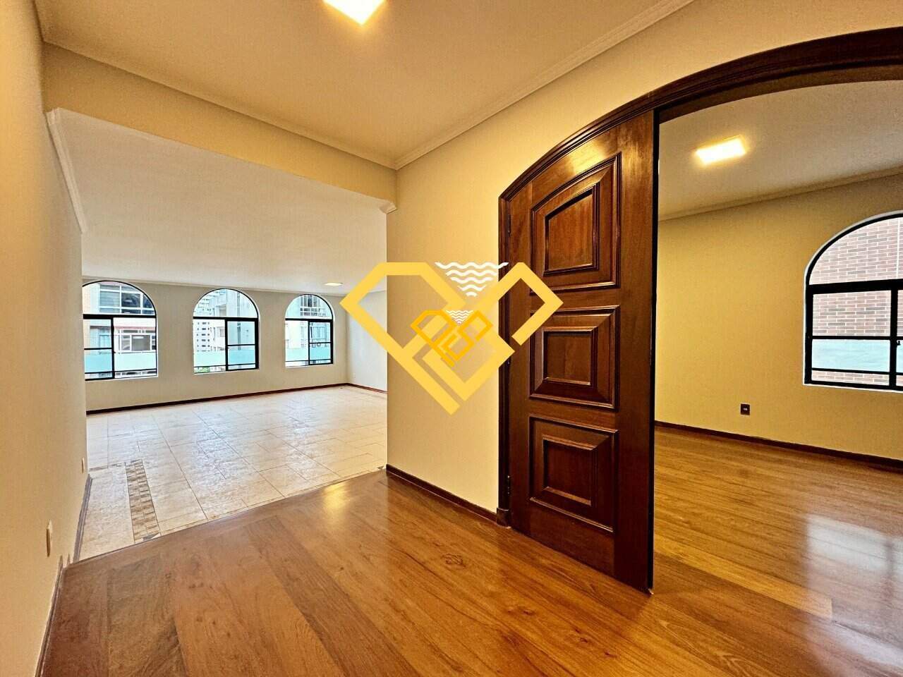 Apartamento à venda no Boqueirão: 