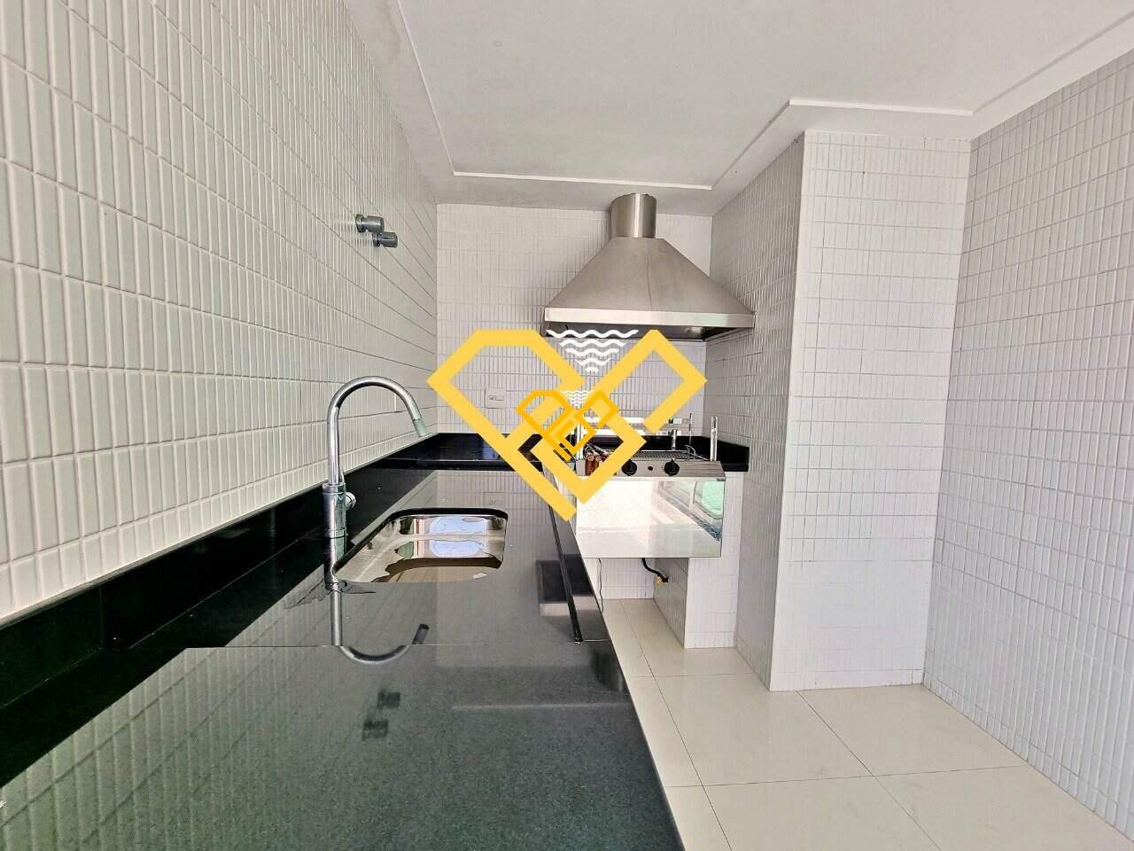 Apartamento à venda no Ponta da Praia: 