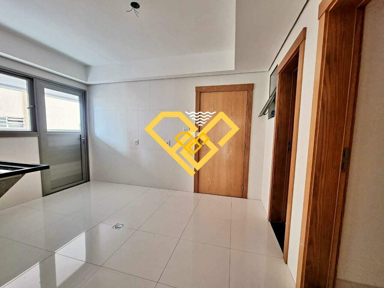 Apartamento à venda no Ponta da Praia: 