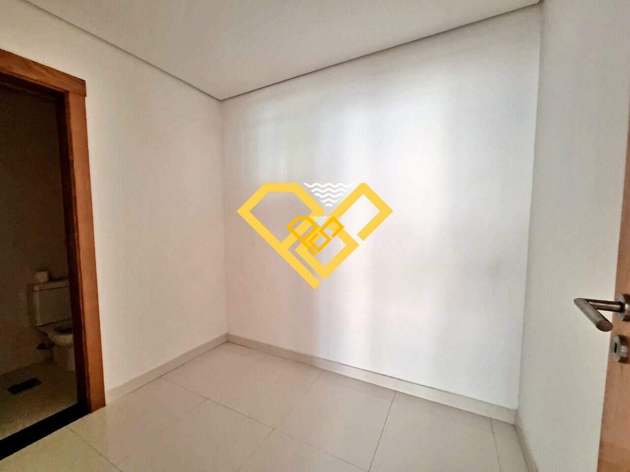 Apartamento à venda no Ponta da Praia: 