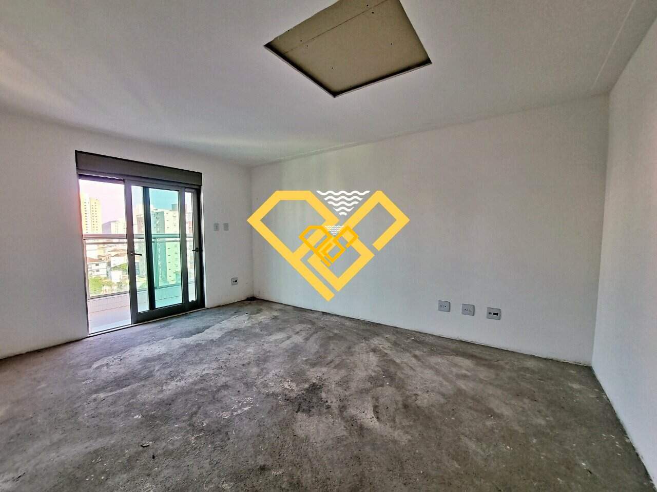 Apartamento à venda no Ponta da Praia: 