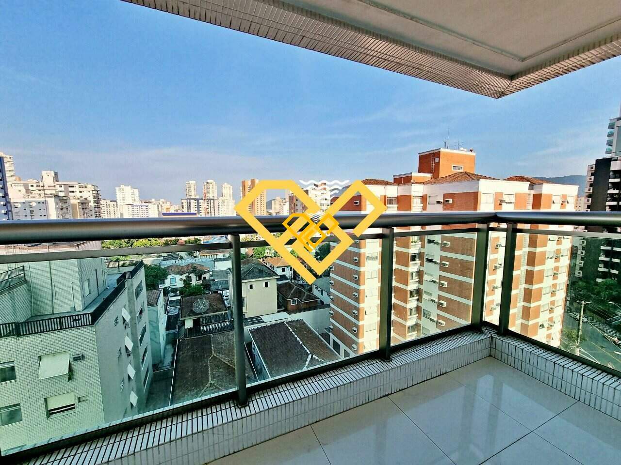 Apartamento à venda no Ponta da Praia: 