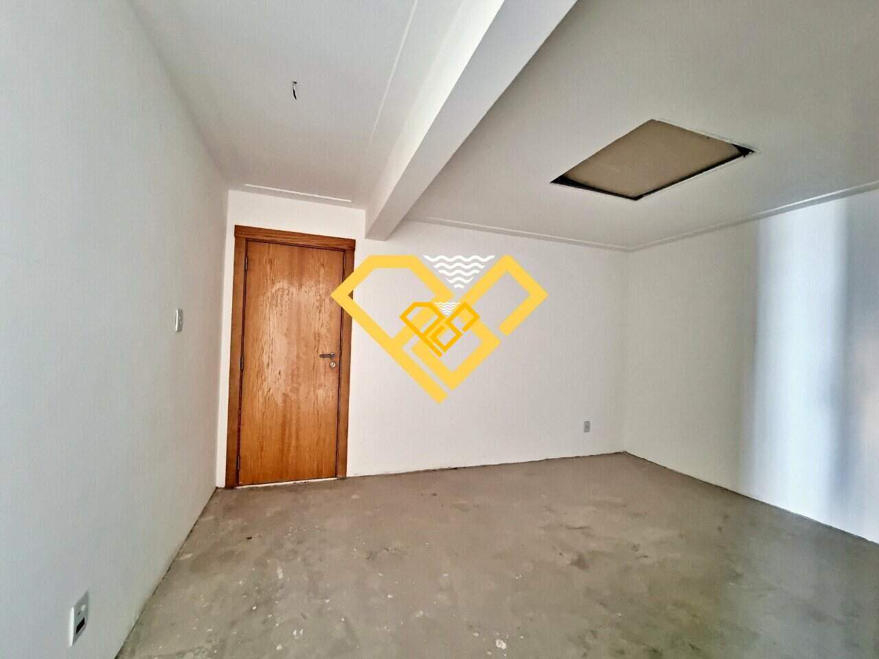 Apartamento à venda no Ponta da Praia: 