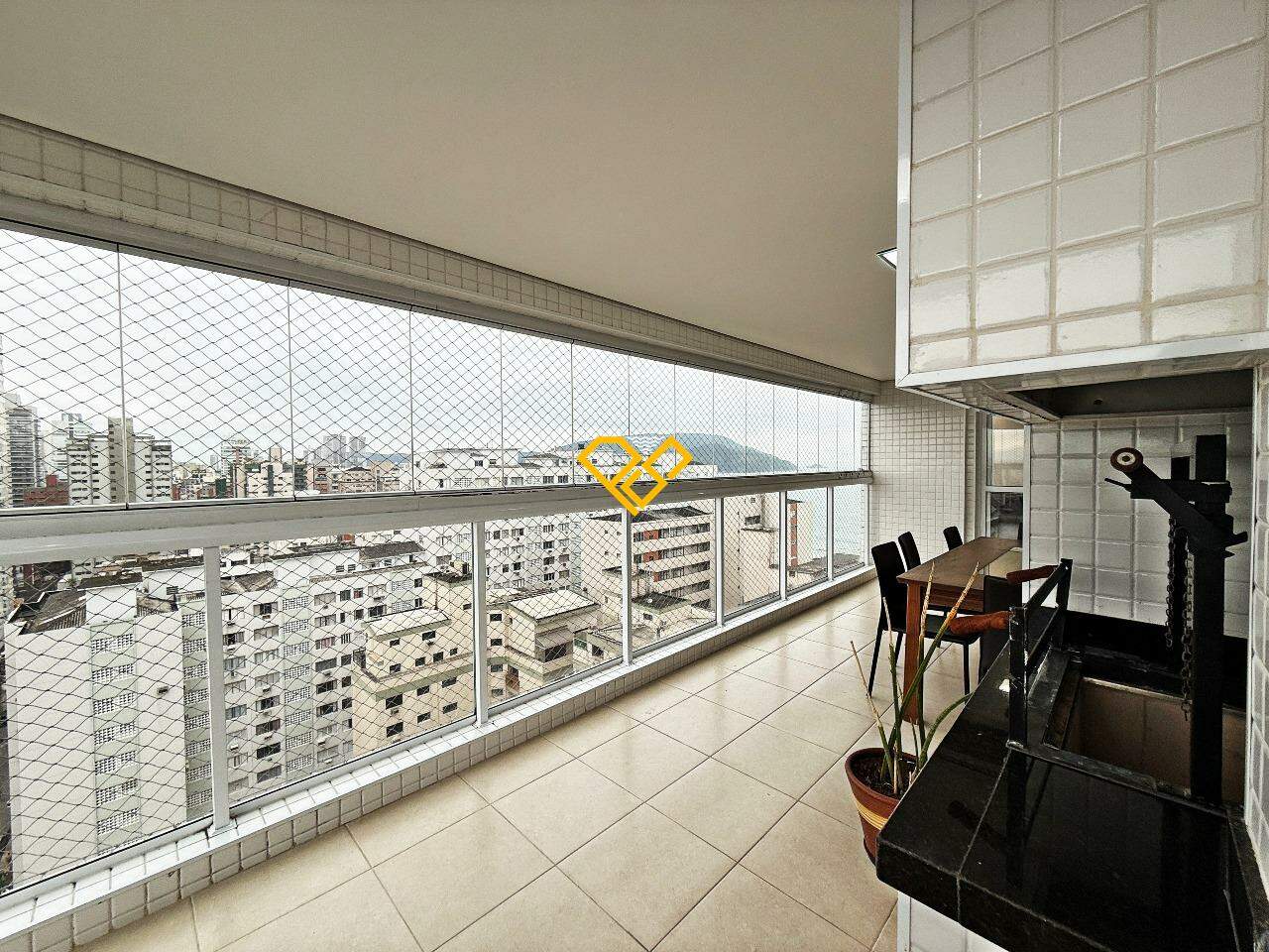 Apartamento à venda no Embaré: 