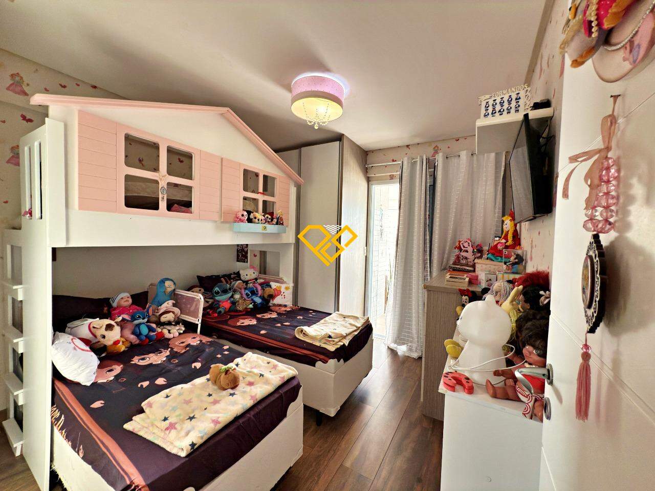 Apartamento à venda no Embaré: Dormitório 2 - suíte