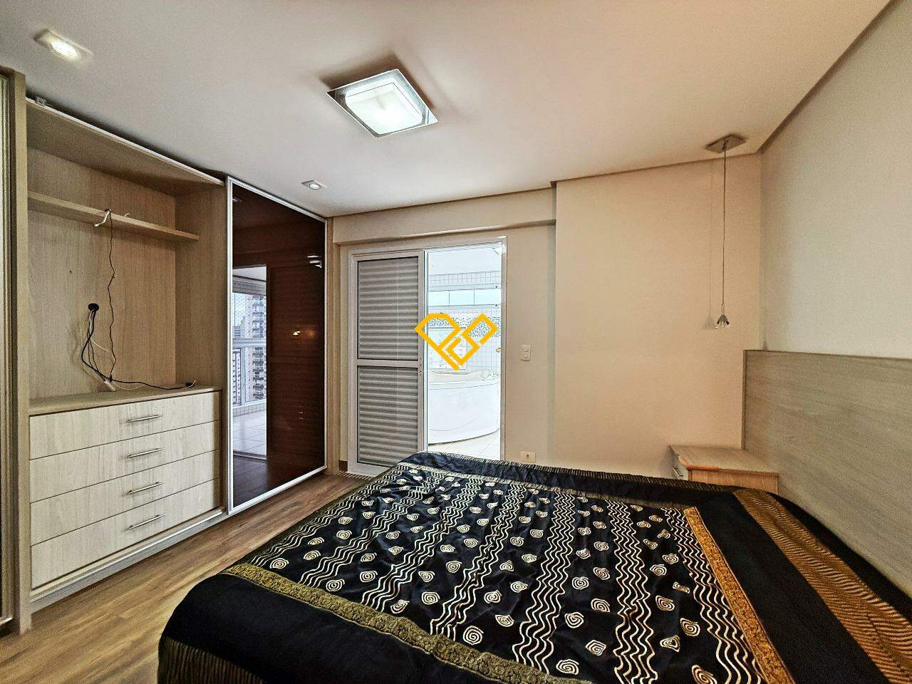 Apartamento à venda no Embaré: dormitório 1 - suíte master