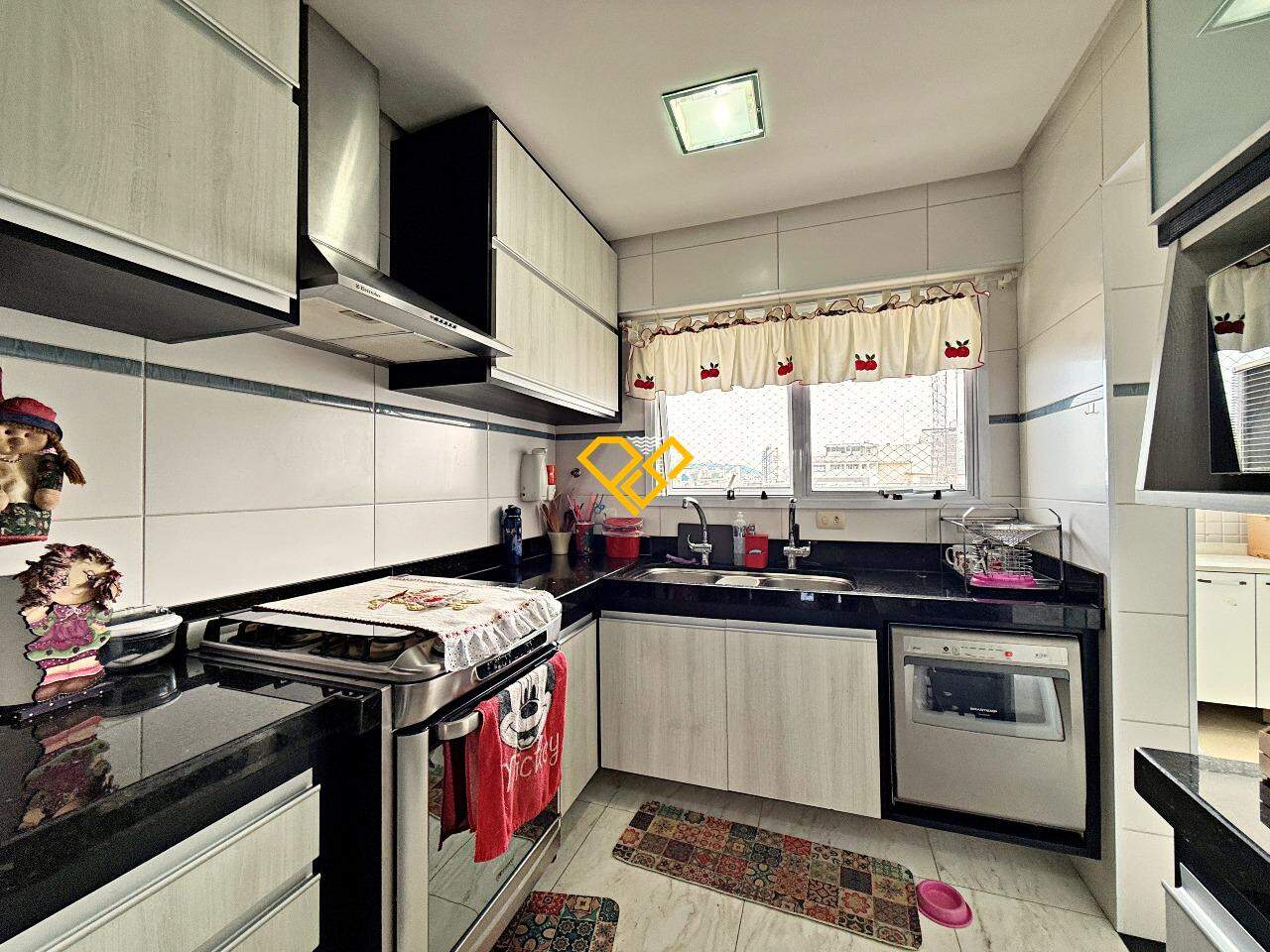 Apartamento à venda no Embaré: Cozinha