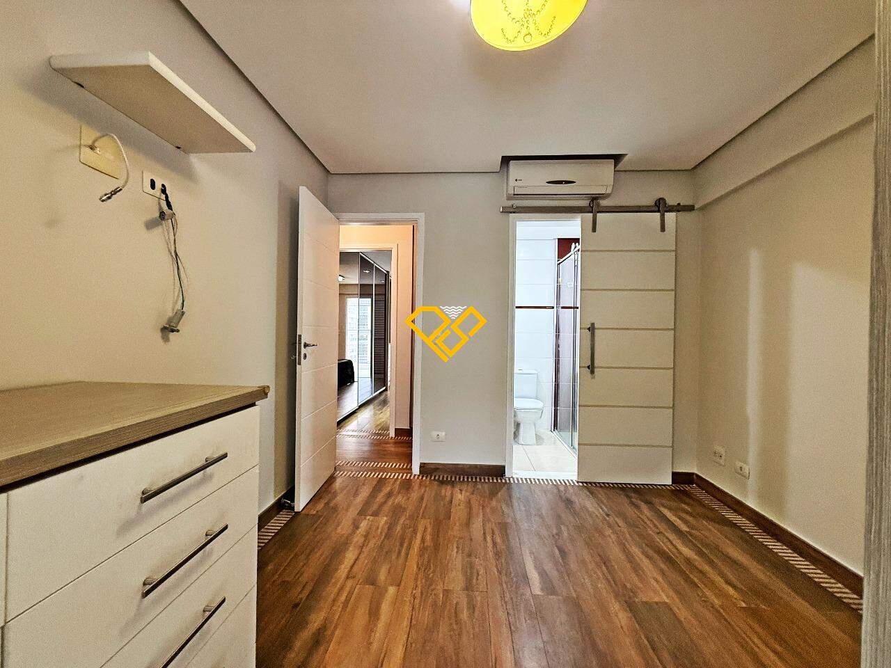 Apartamento à venda no Embaré: dormitório 2 - suíte