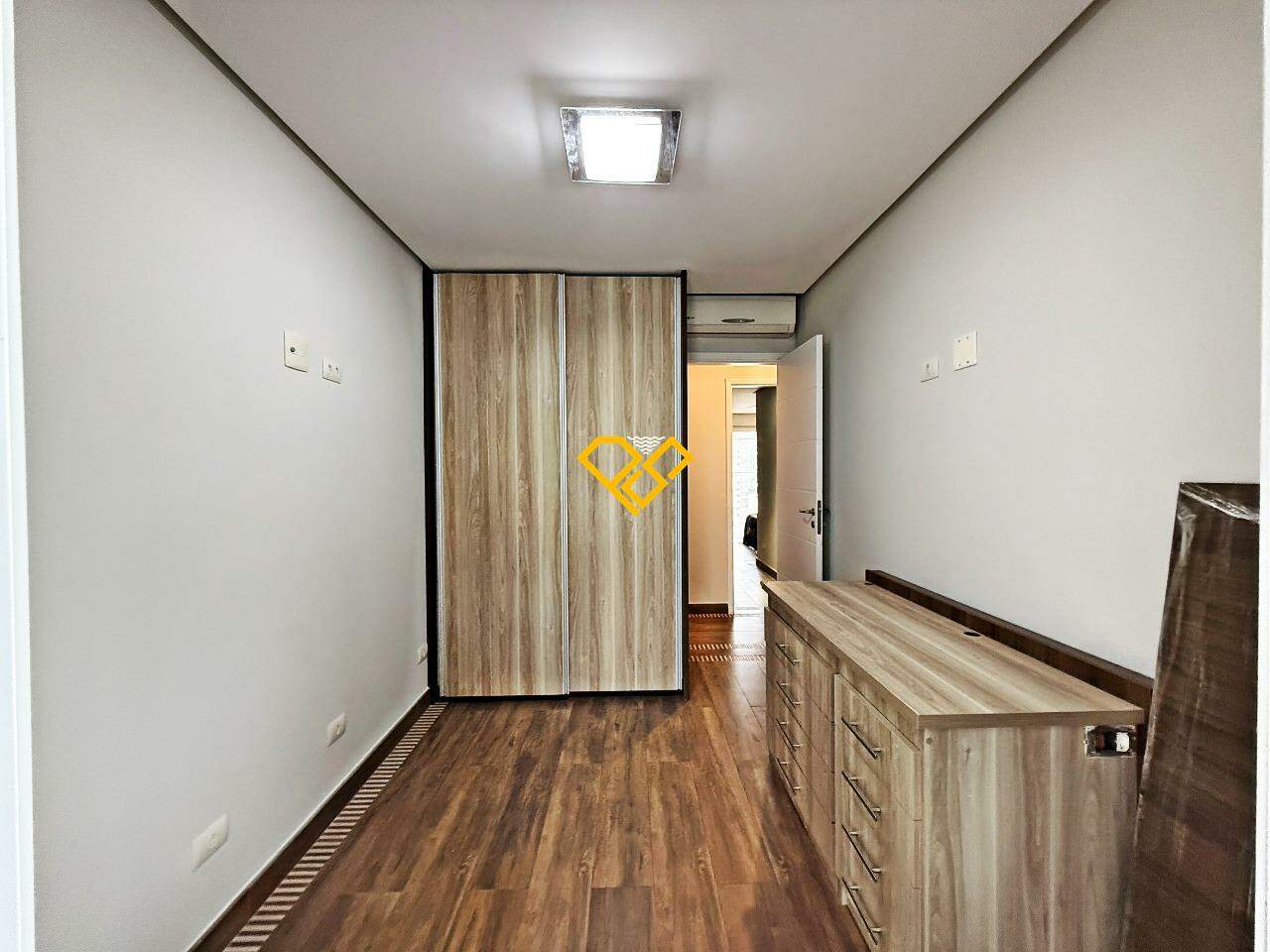 Apartamento à venda no Embaré: dormitório 3