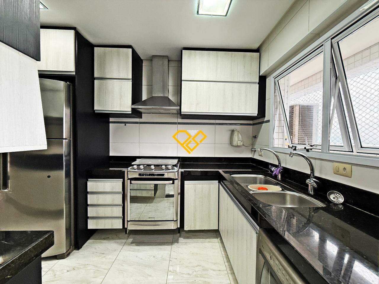 Apartamento à venda no Embaré: 