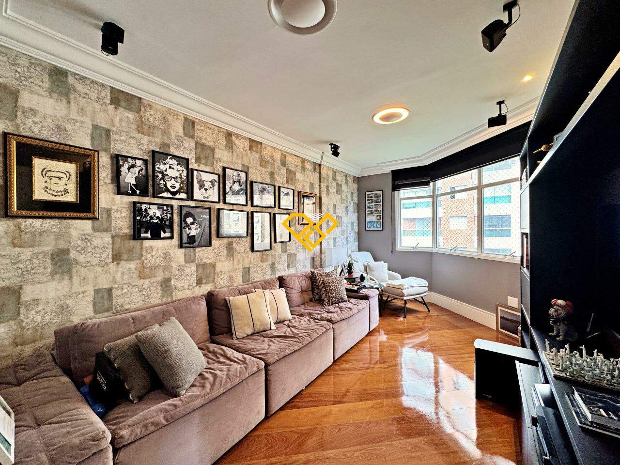 Apartamento à venda no Embaré: Sala de Tv