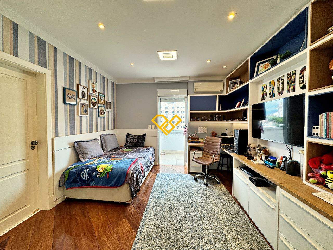 Apartamento à venda no Embaré: Suíte 4