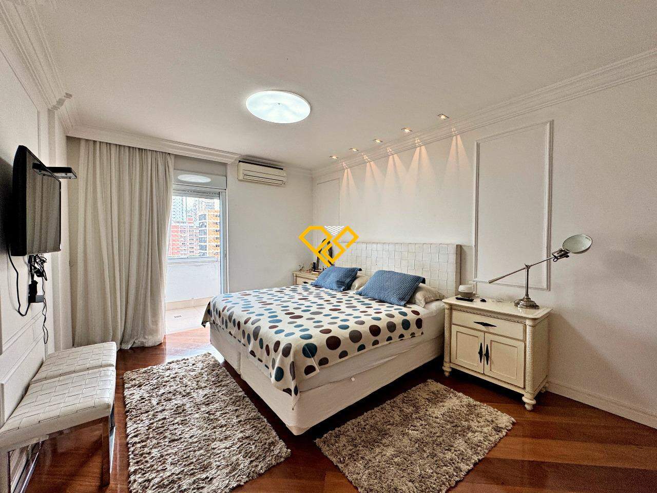 Apartamento à venda no Embaré: Suíte 1