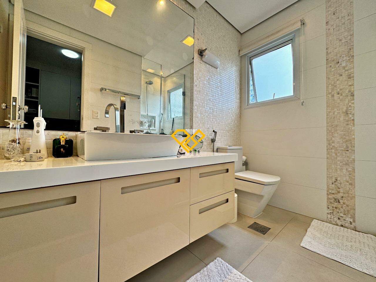 Apartamento à venda no Embaré: Wc suíte 2