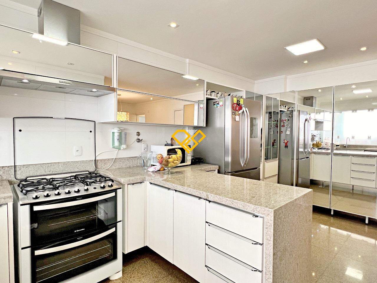 Cobertura à venda no Aparecida: