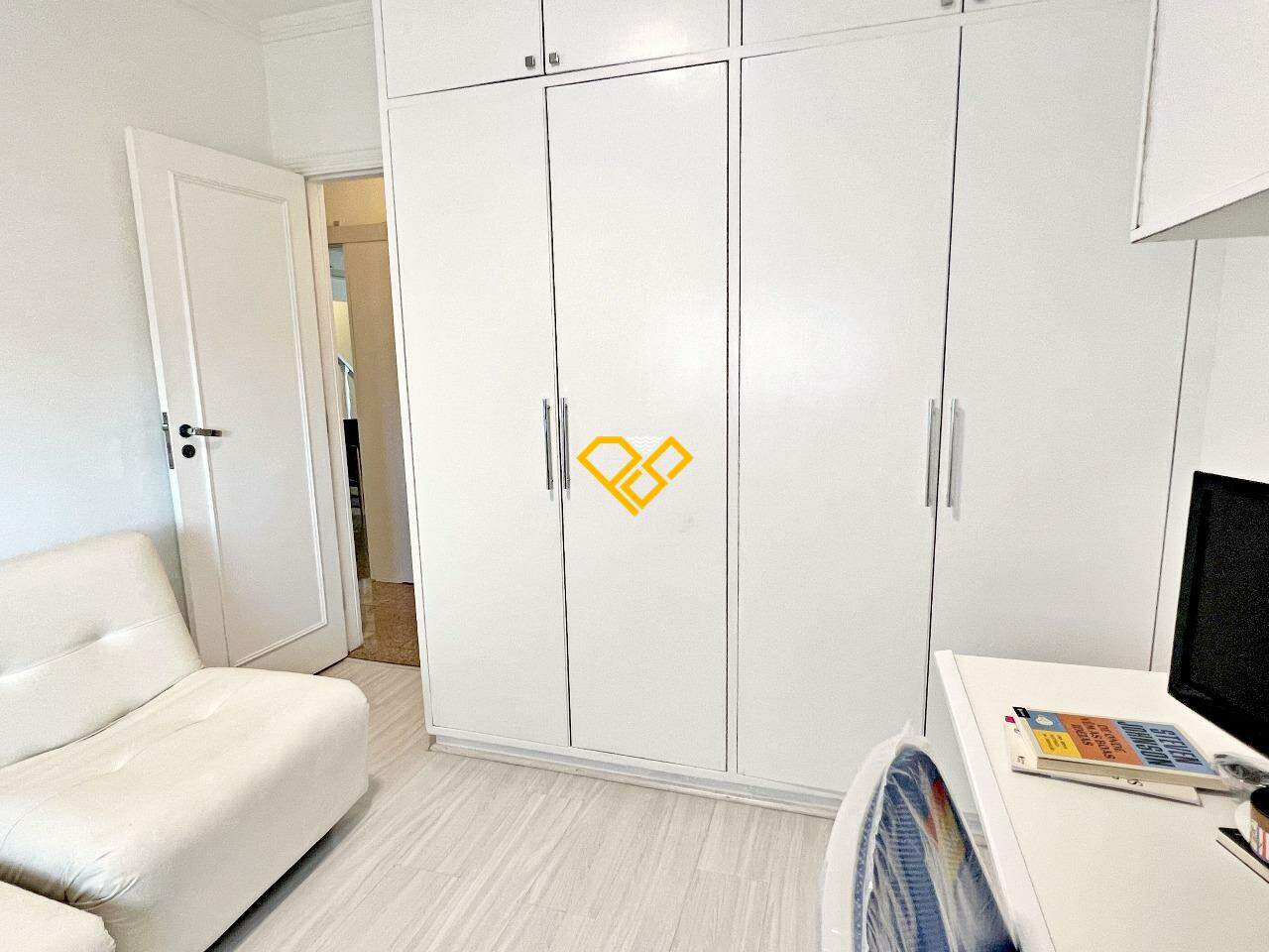 Cobertura à venda no Aparecida: