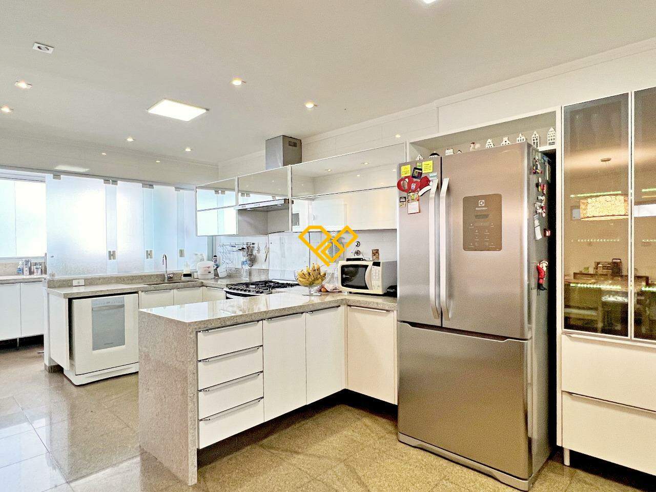 Cobertura à venda no Aparecida: