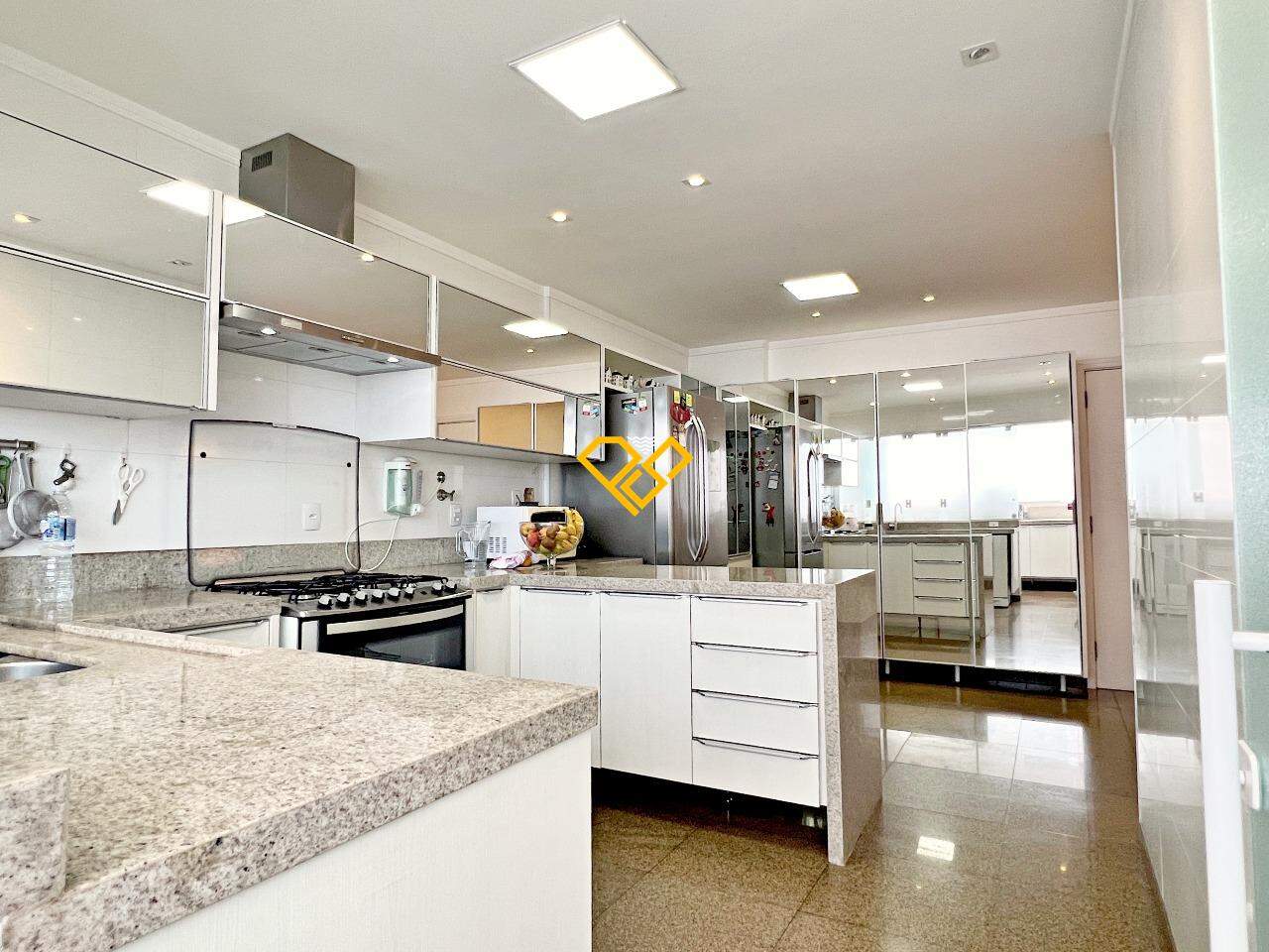 Cobertura à venda no Aparecida: