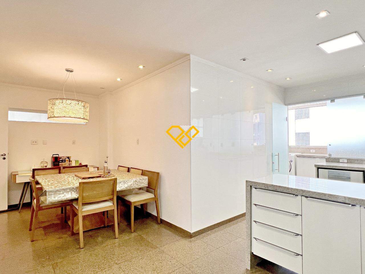 Cobertura à venda no Aparecida: