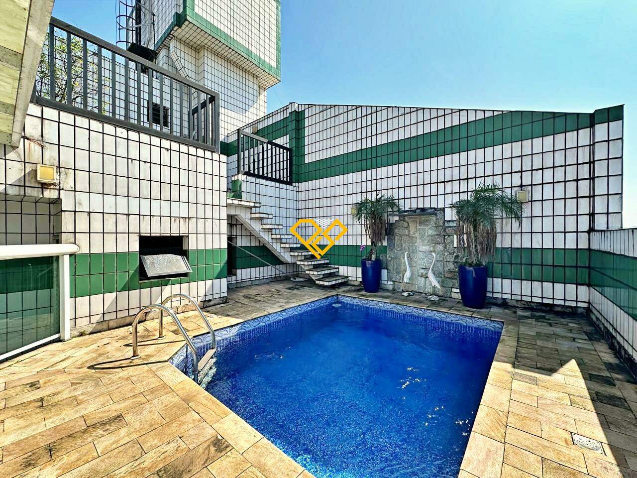 Cobertura à venda no Campo Grande: Piscina