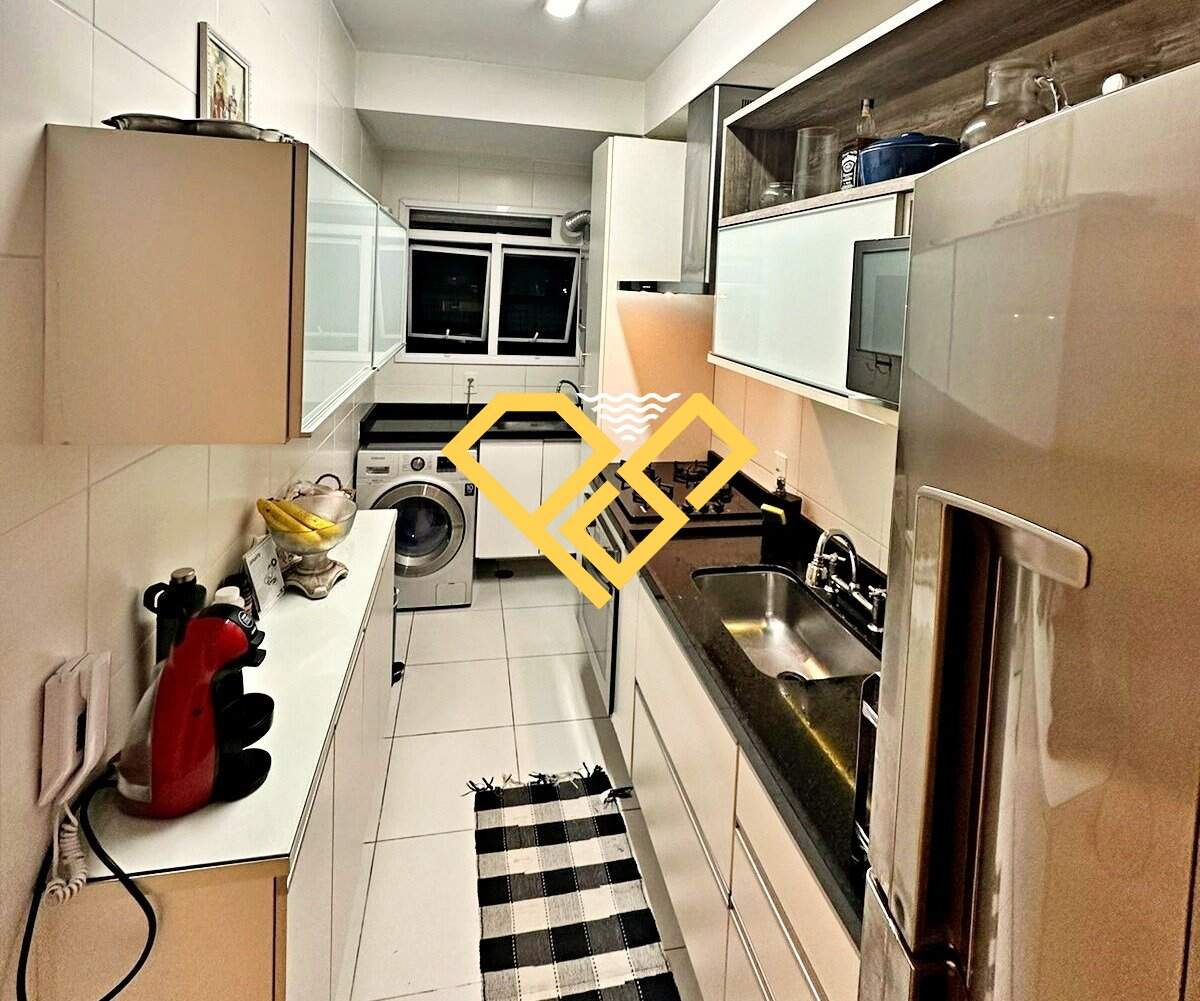 Apartamento à venda no Pompéia: Cozinha e área de serviço