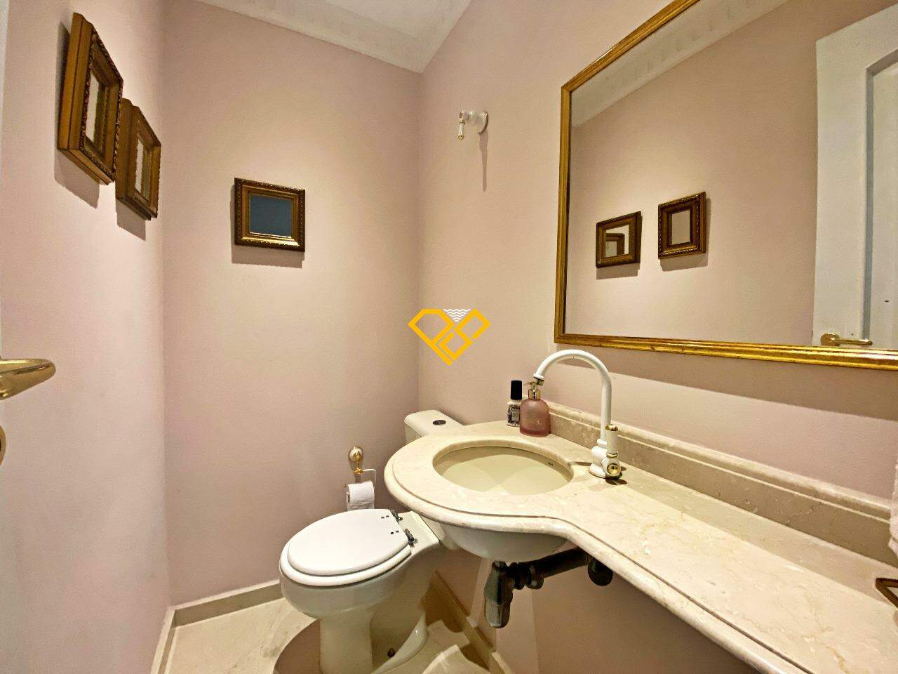 Apartamento à venda no Boqueirão: Lavabo