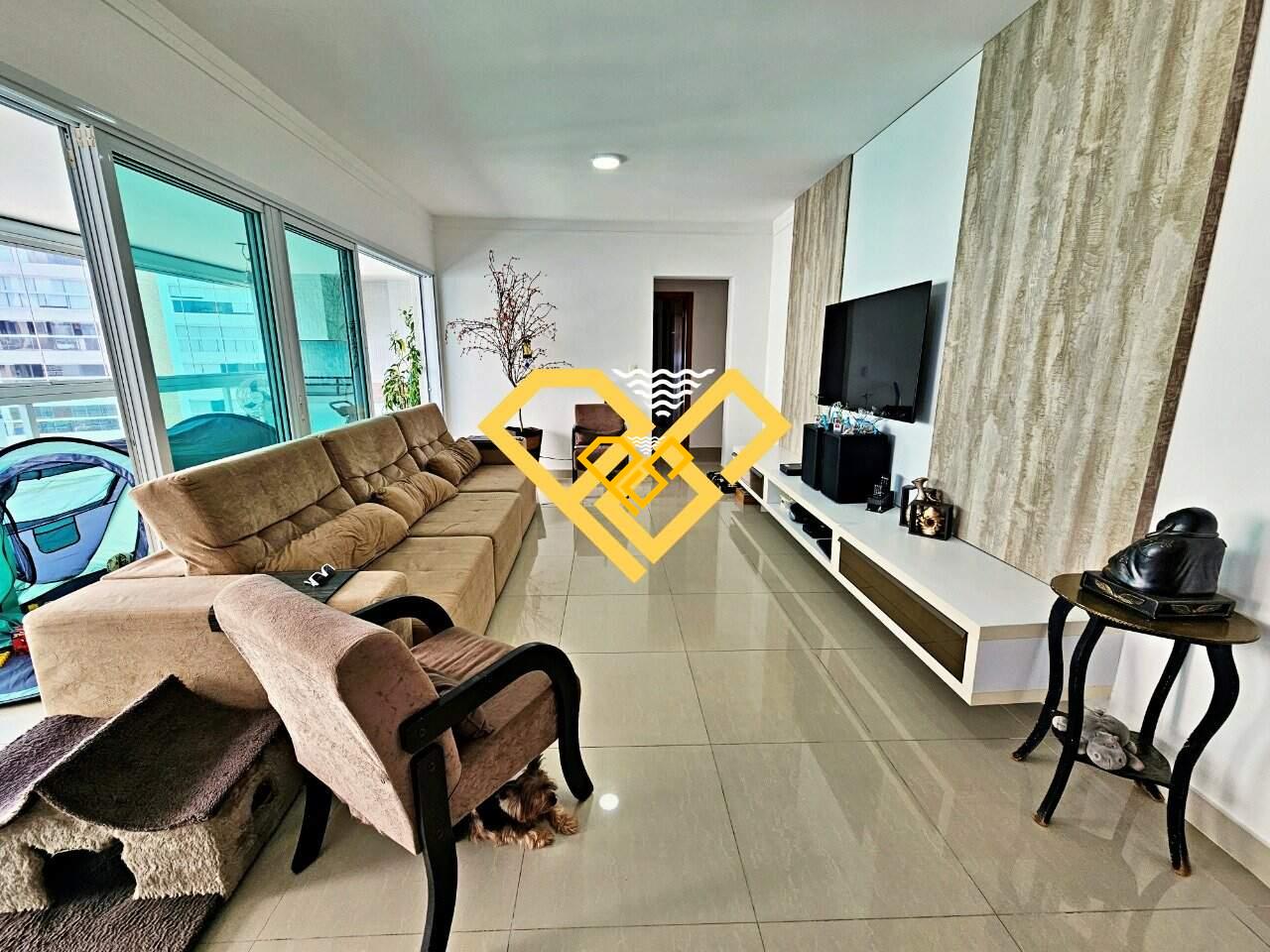 Apartamento à venda no Ponta da Praia: Sala