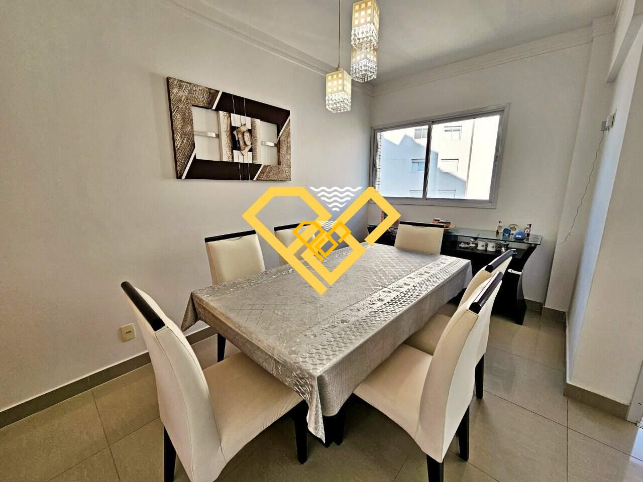 Apartamento à venda no Ponta da Praia: Sala