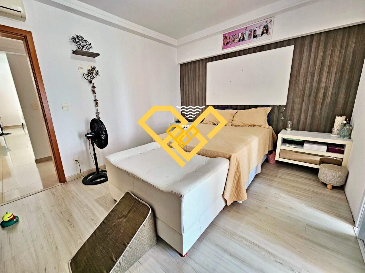 Apartamento à venda no Ponta da Praia: Dormitório 1 - suíte