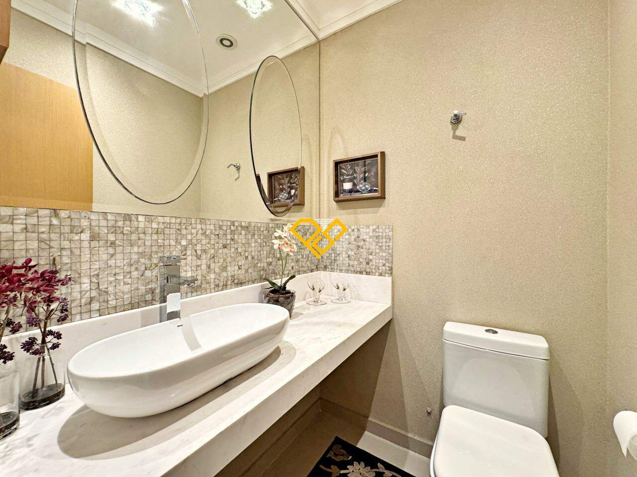 Apartamento à venda no Embaré: Lavabo