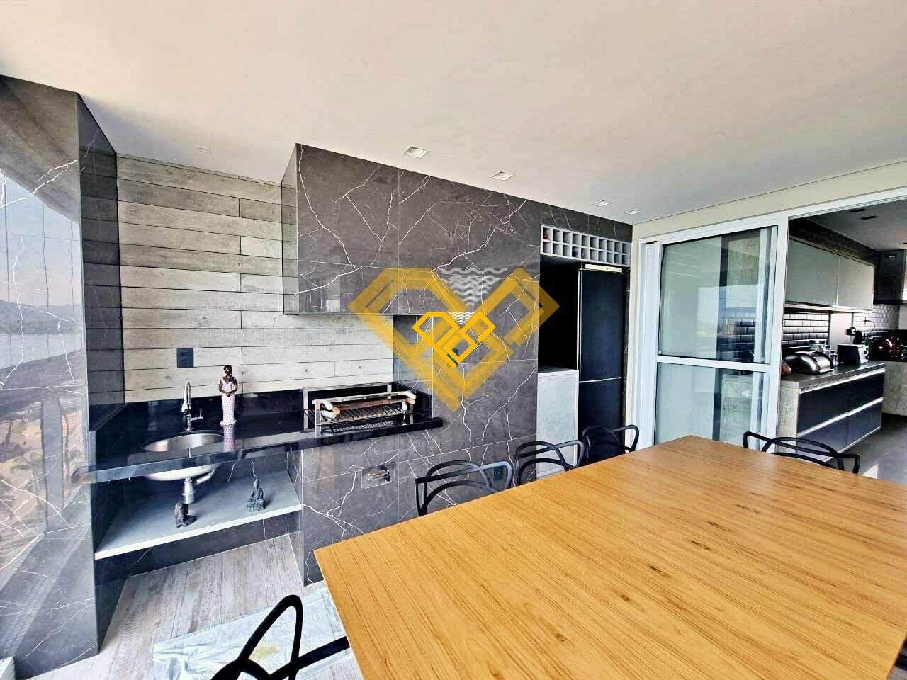 Apartamento à venda no Ponta da Praia: 