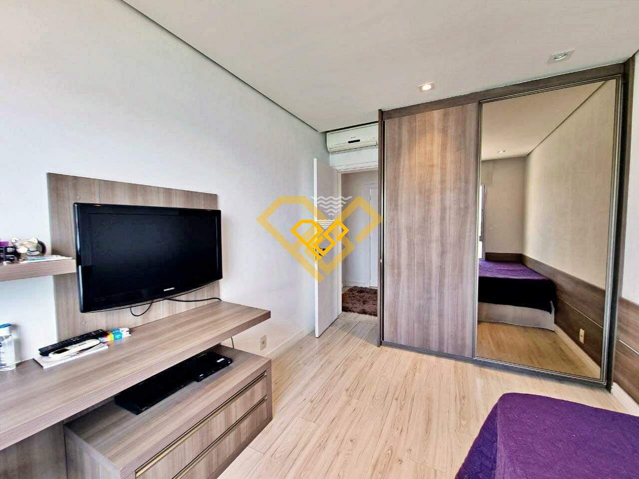 Apartamento à venda no Ponta da Praia: 