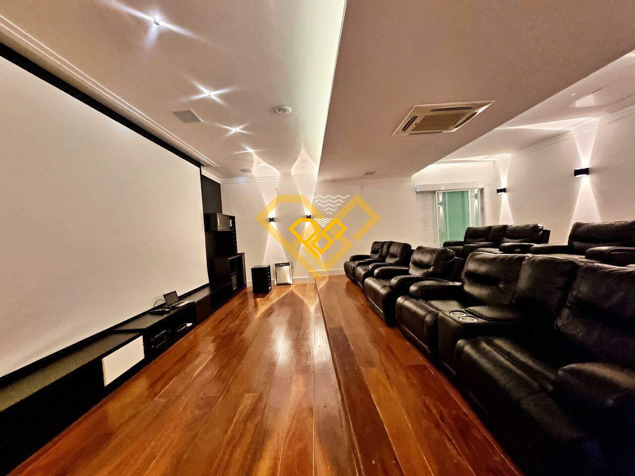 Casa à venda no Santa Terezinha: cinema