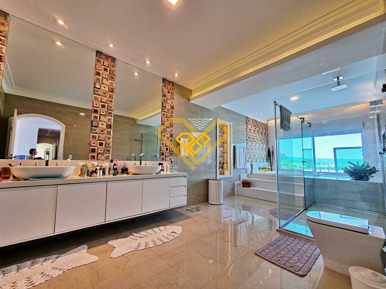 Casa à venda no Santa Terezinha: wc suíte 5