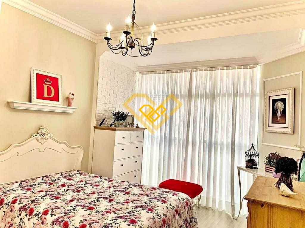 Apartamento à venda no Gonzaga: Suíte 1