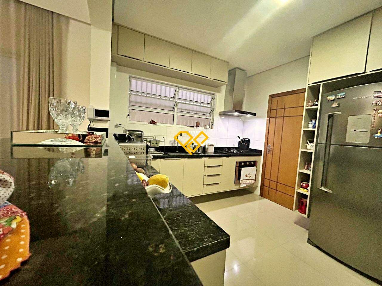 Sobreposta Baixa à venda no Campo Grande: Cozinha