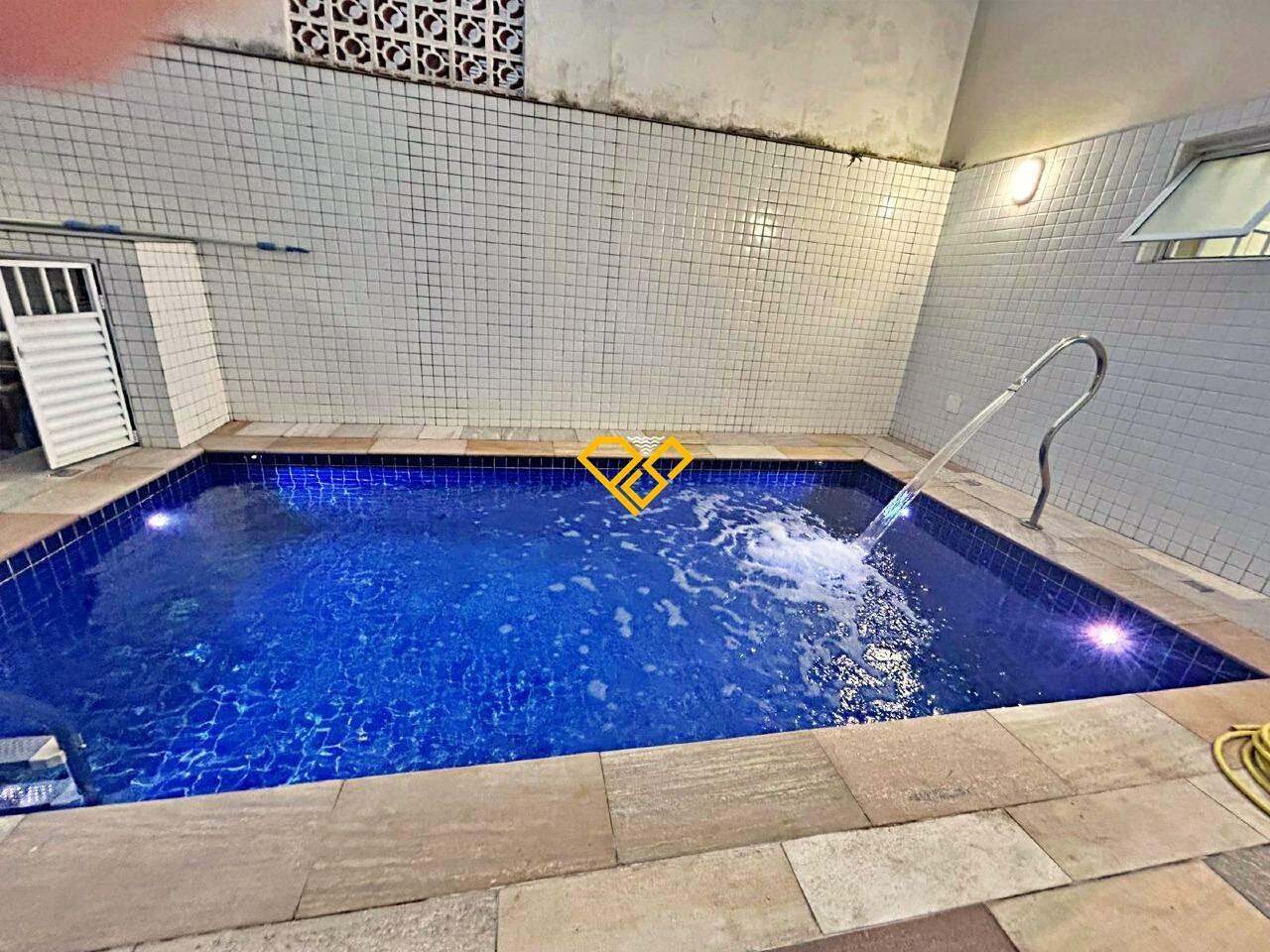 Sobreposta Baixa à venda no Campo Grande: Piscina