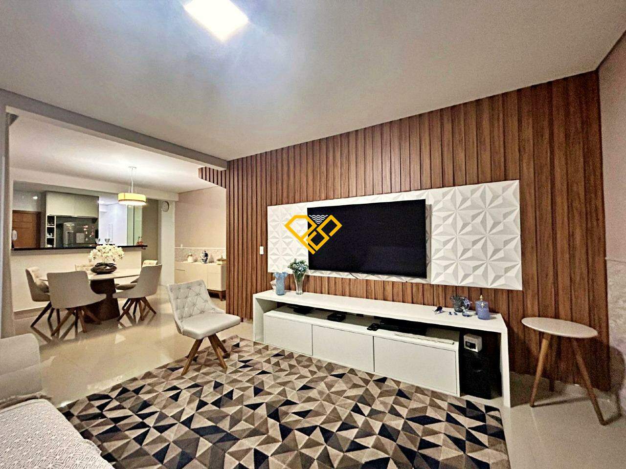 Sobreposta Baixa à venda no Campo Grande: Sala