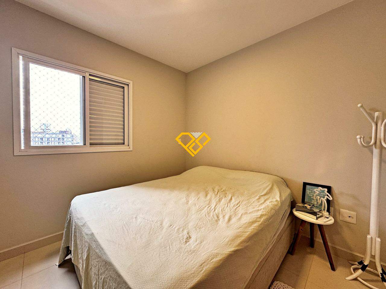 Apartamento à venda no Embaré: Dormitório - suíte