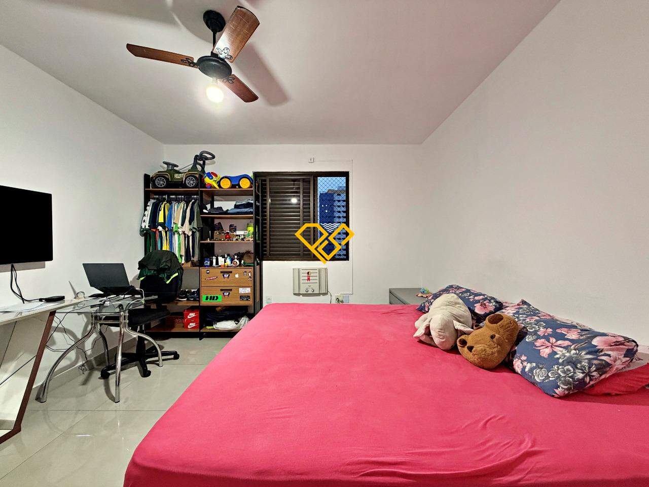 Apartamento à venda no Boqueirão: Dormitório 1 - suíte