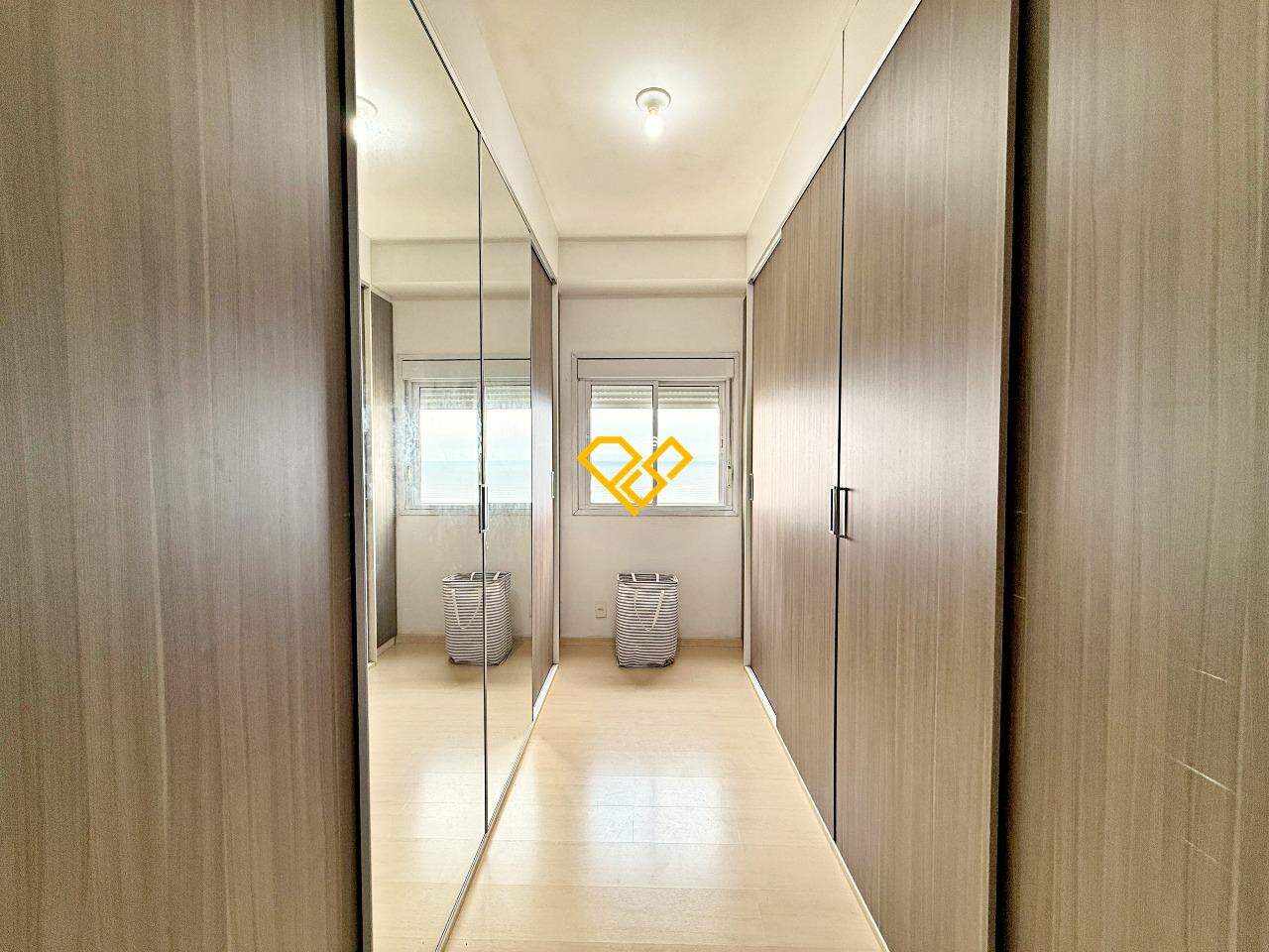 Apartamento à venda no José Menino: Closet Dormitório 4 - suíte