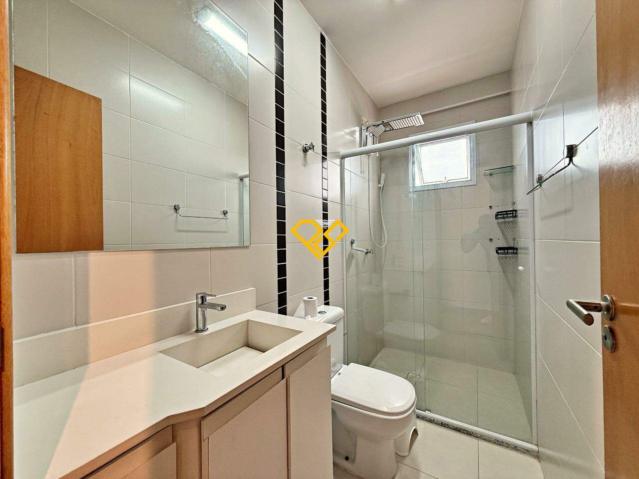 Apartamento à venda no Encruzilhada: Wc social