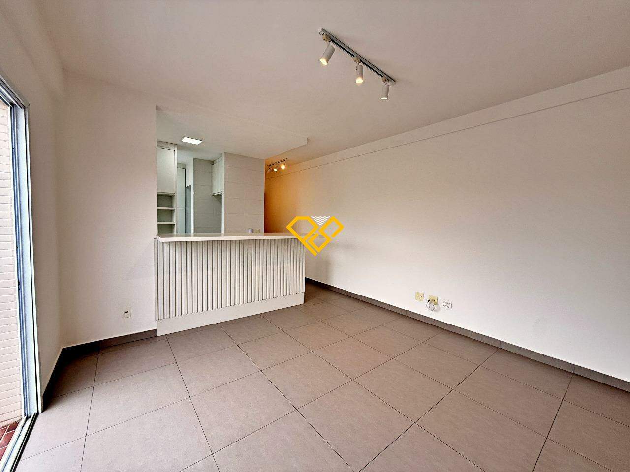 Apartamento à venda no Encruzilhada: Sala