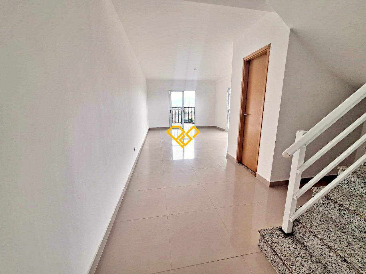 Apartamento à venda no Encruzilhada: Sala