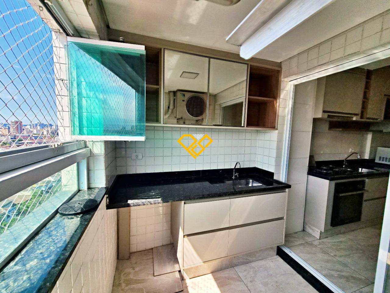 Apartamento à venda no Macuco: Varanda